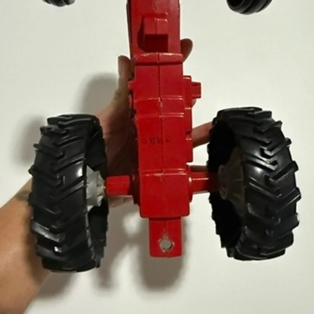 International Harvester Red Diecast Toy Tractor Vintage Farm Vehicle IH 2330 - Picture 10 of 12